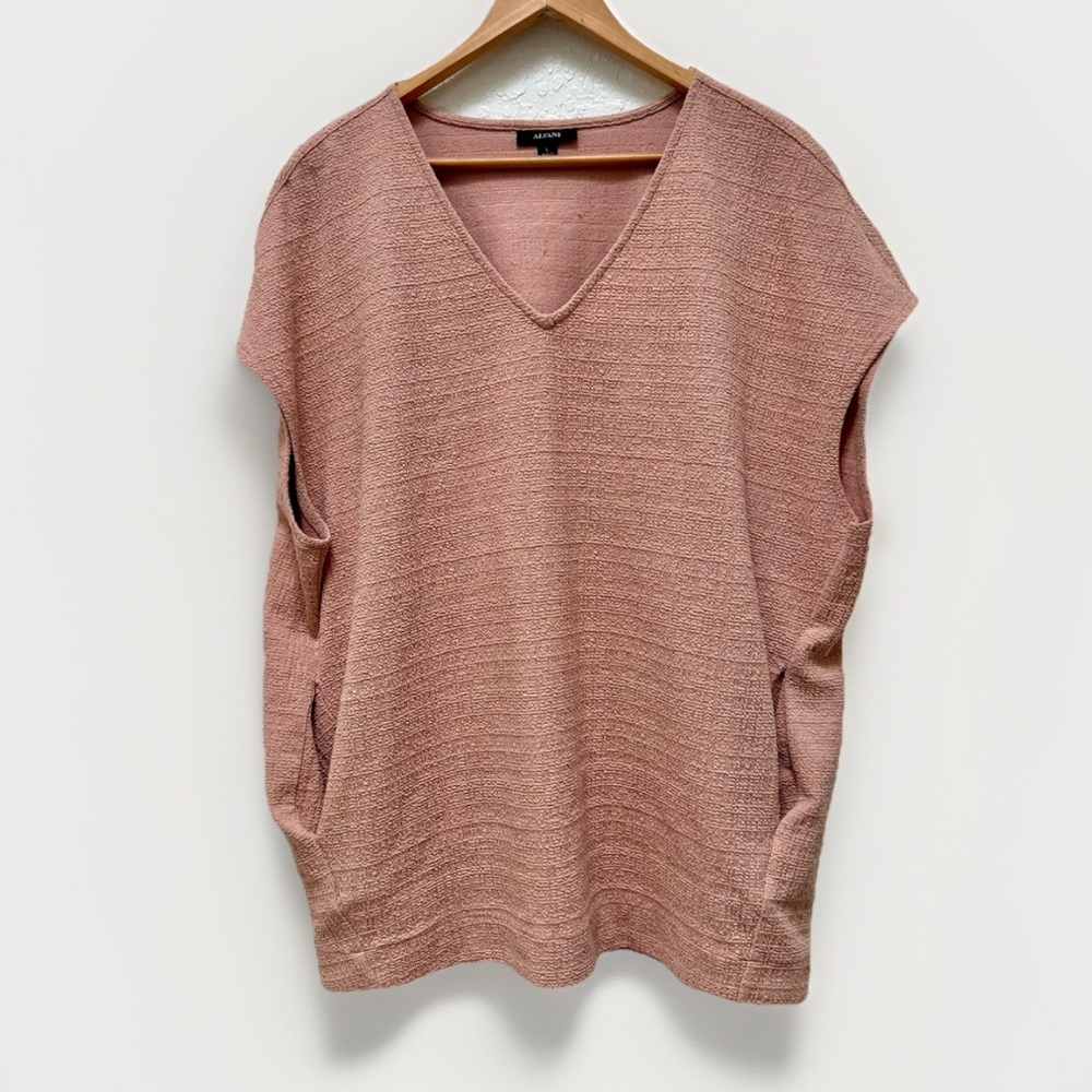 Alfani Womens Blouse Size L Pink Sleeveless V‎ Neck Textured Knit Pockets